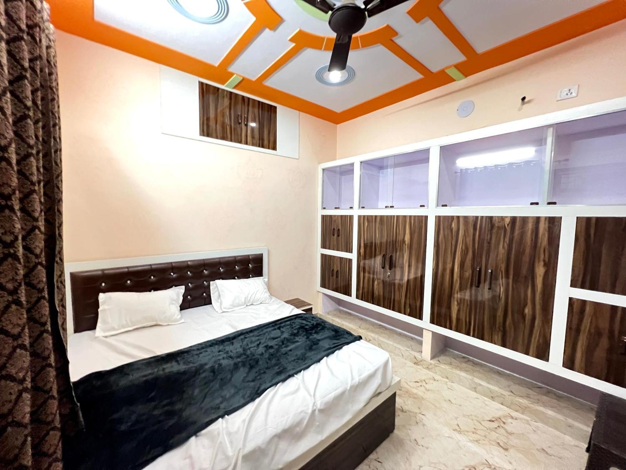 The Orchid Villa Homestay - Walkable Distance From Taj Mahal อัครา ภายนอก รูปภาพ